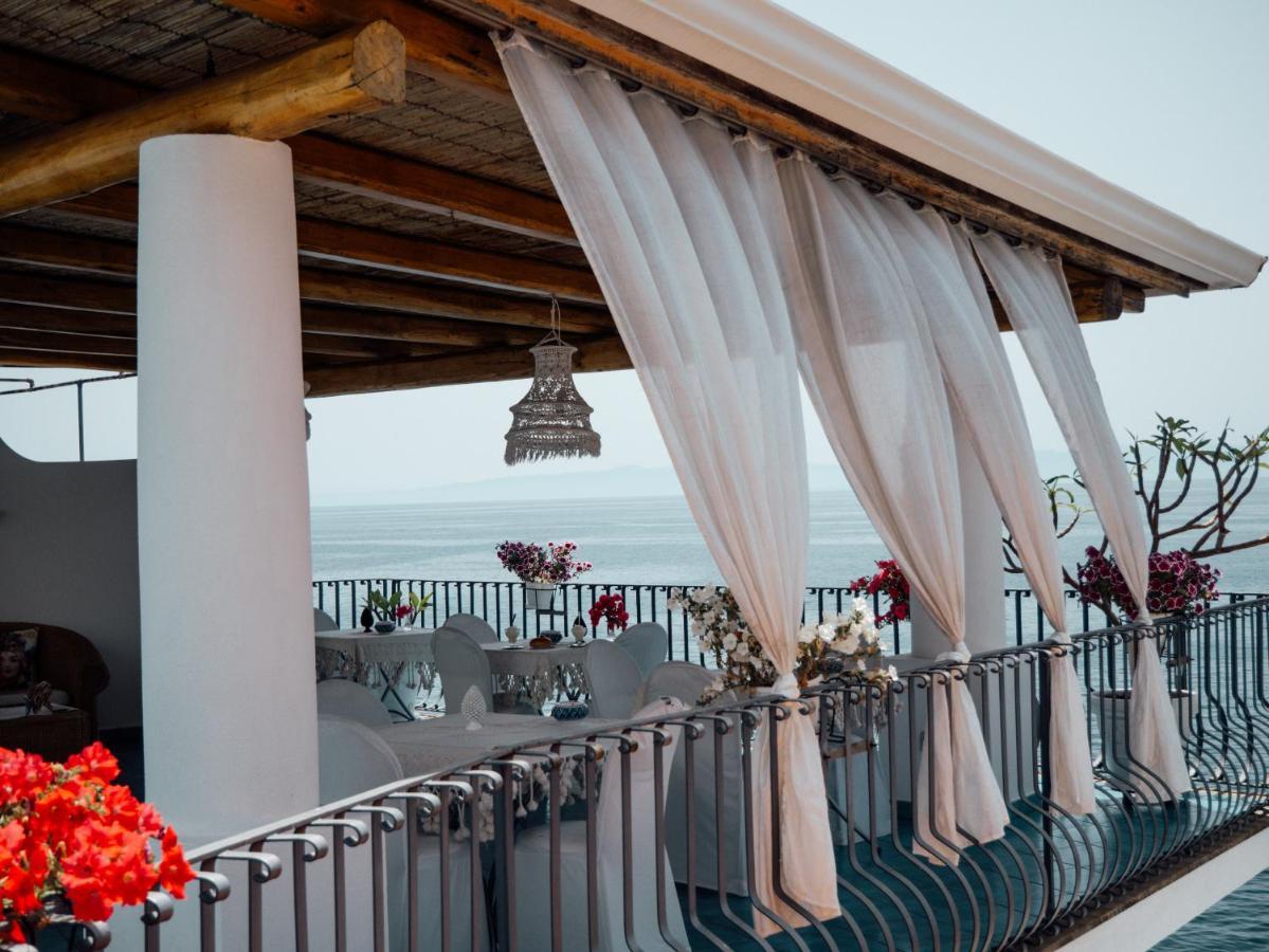 B&B Alta Marea Lipari Buitenkant foto