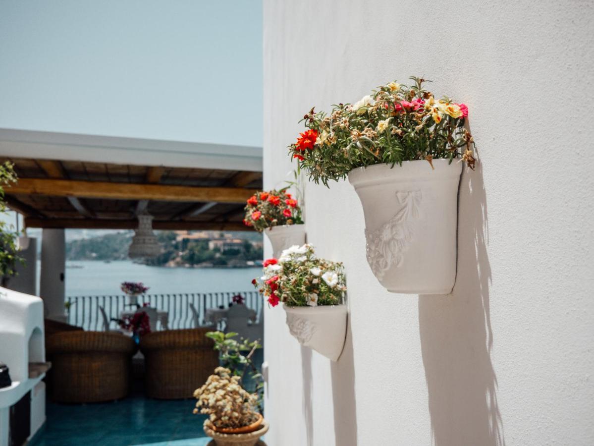 B&B Alta Marea Lipari Buitenkant foto