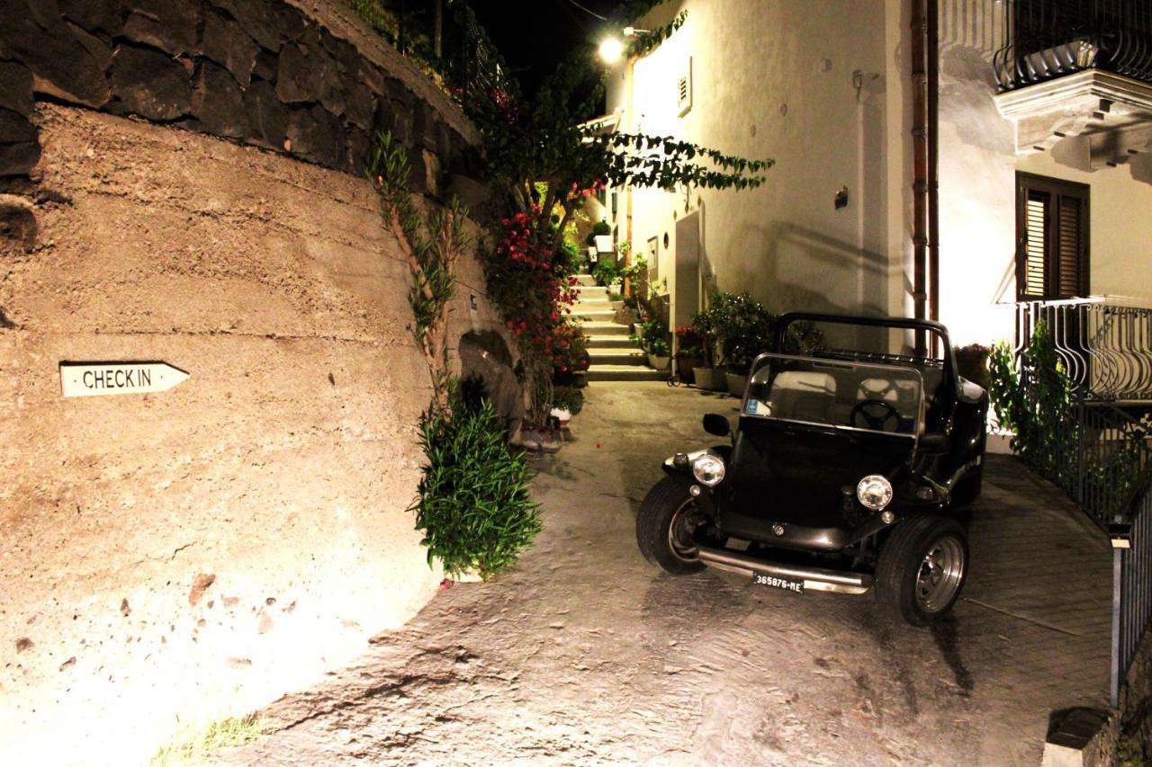 B&B Alta Marea Lipari Buitenkant foto