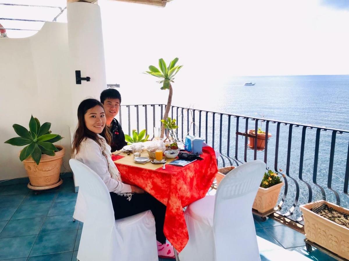 B&B Alta Marea Lipari Buitenkant foto